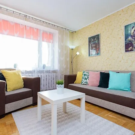 Apartment On Nemiga 10 *